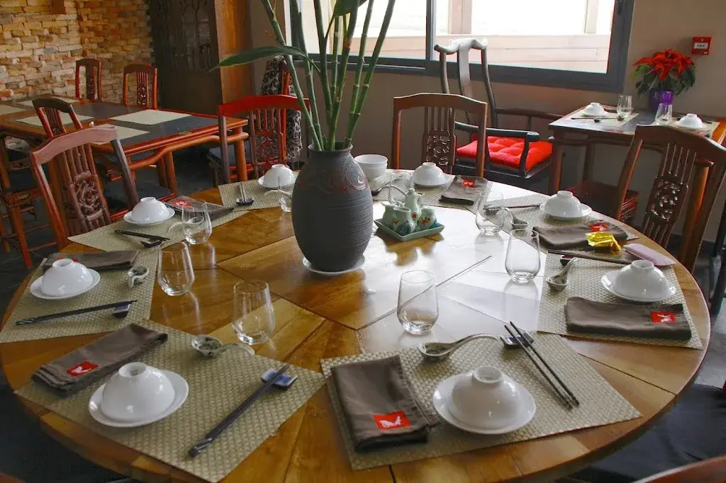 Pouss Pouss restaurant in Six-Fours-les-Plages