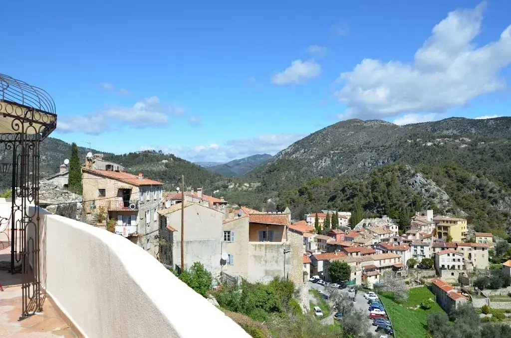 Le Relais de la Chaise Bleue restaurant à Tourrette-Levens