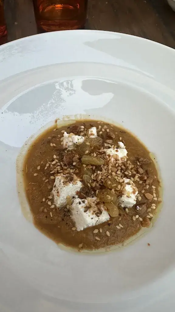 Tristan Myfanwy_Cinq_Tourrettes-sur-Loup_recensione