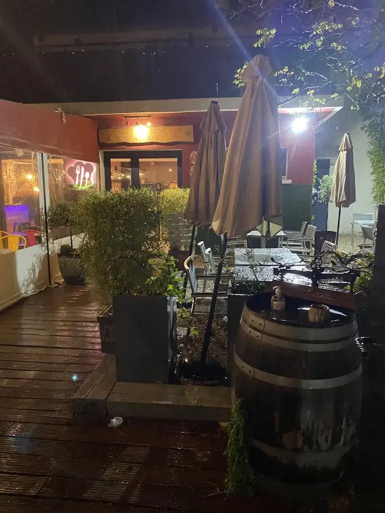 michael Potts_L'Avenue_Tourves_avis