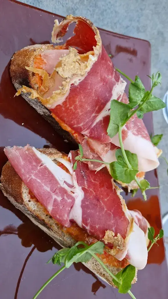 Valérie Le corre_Le Bouillon Des Gourmets_Tourves_recensione