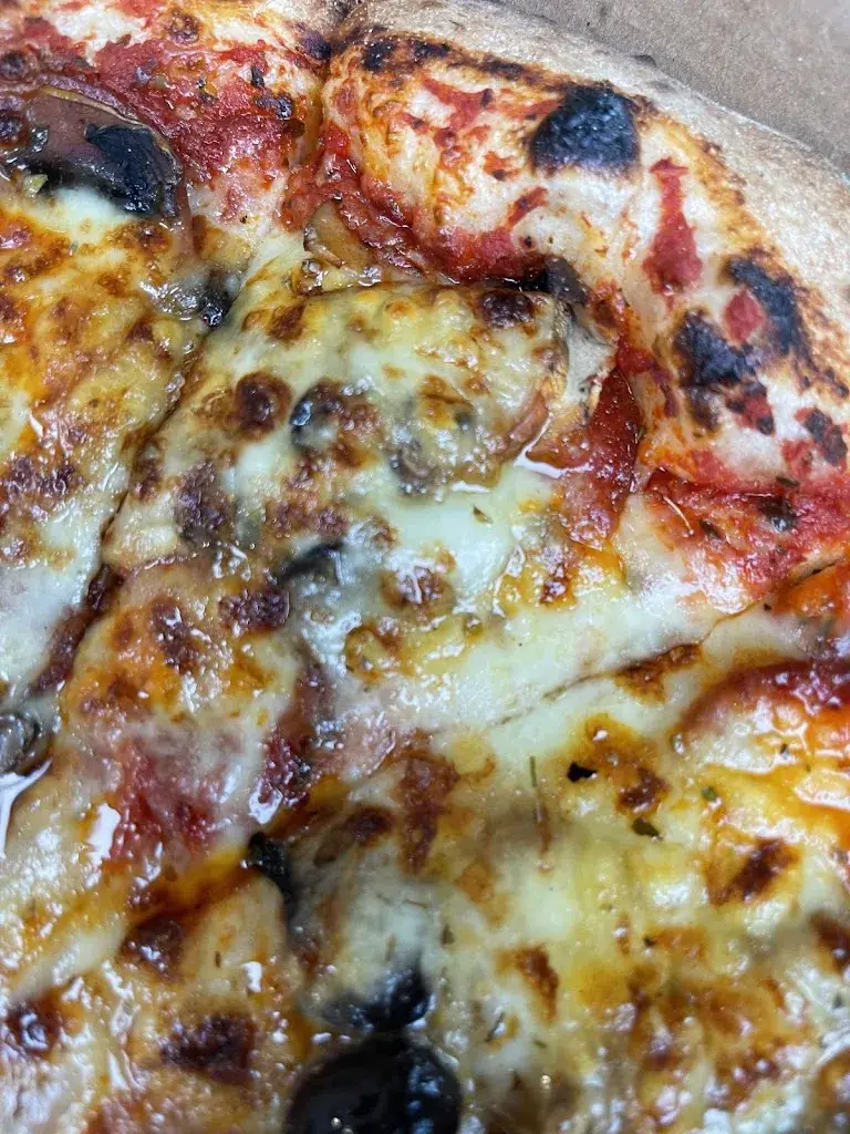 Entre Vignes Et Oliviers_Vacqueyras_slider_image_3