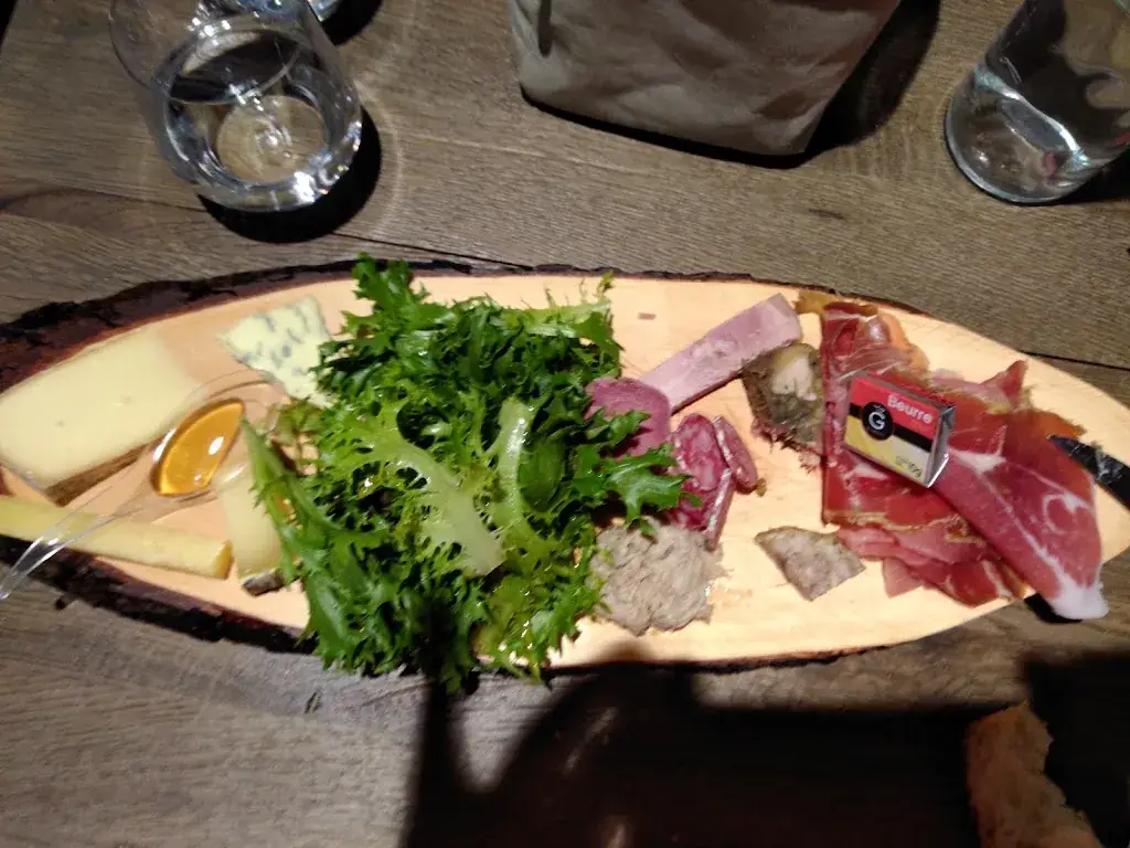 Eric MALAHIEUDE_7 Ici_Thiers_review