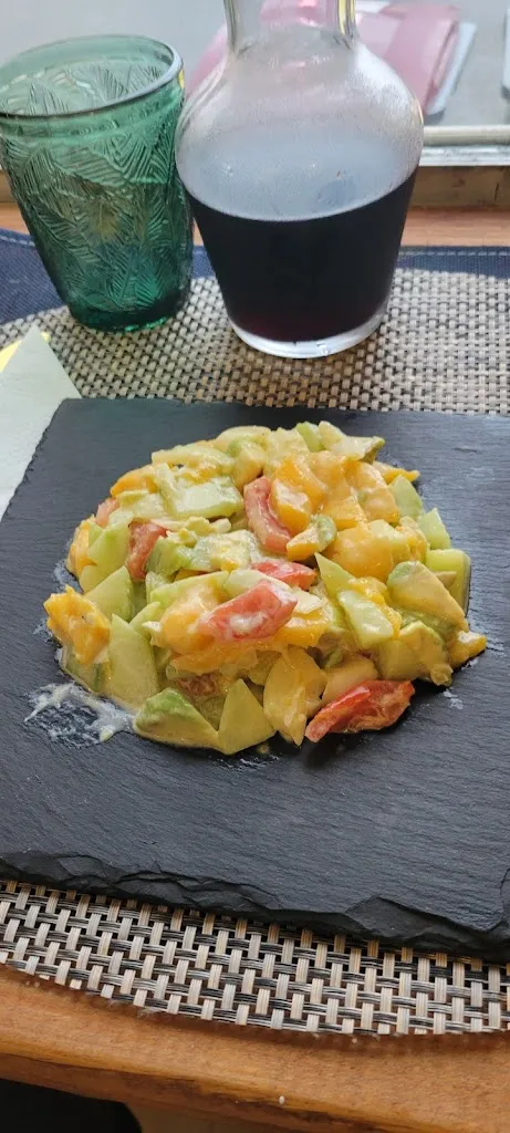 Carlos_ELAYA_Thiers_review