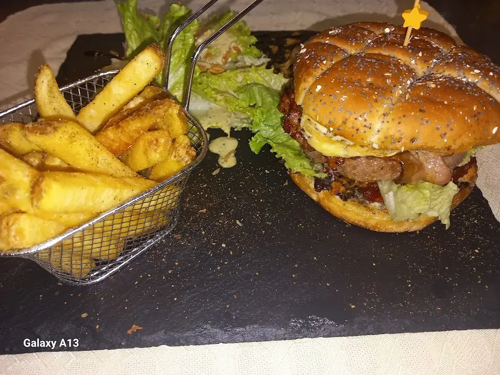 restaurant aigle d or_Thiers_slider_image_3