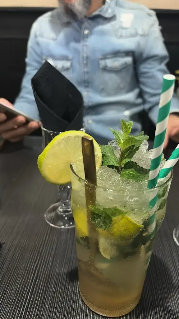 Kamilia S_Ô Baroque restaurant Halal Toulon var_Toulon_review