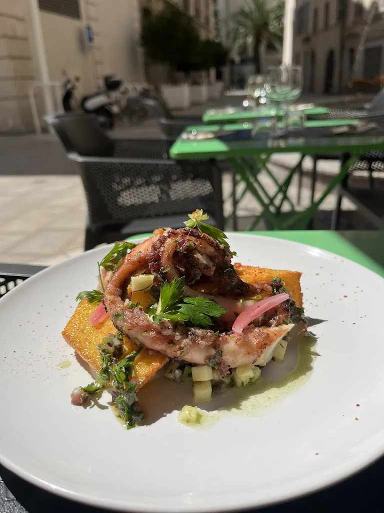 Les Tables de la Fontaine_Toulon_slider_image_2