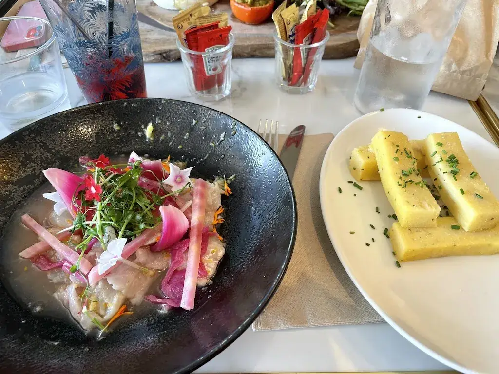 Brasserie La Tortue Port de Toulon_Toulon_slider_image_2