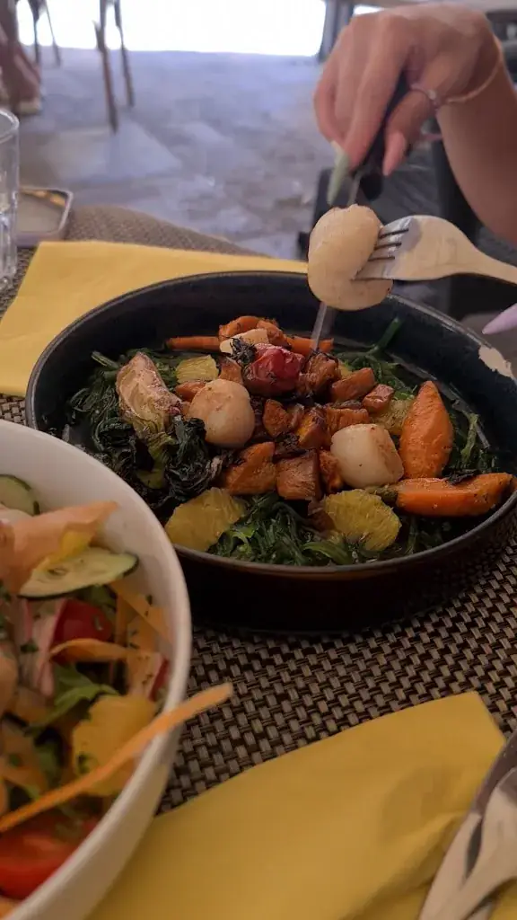 Syafiqah Cullen_La Feuille de Chou_Toulon_review