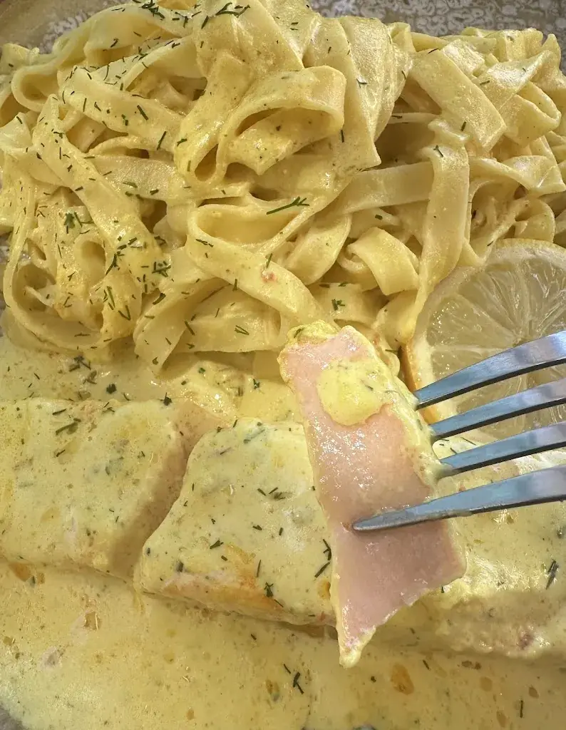 Cindy Abt_Casa Mia_Toulon_reseña