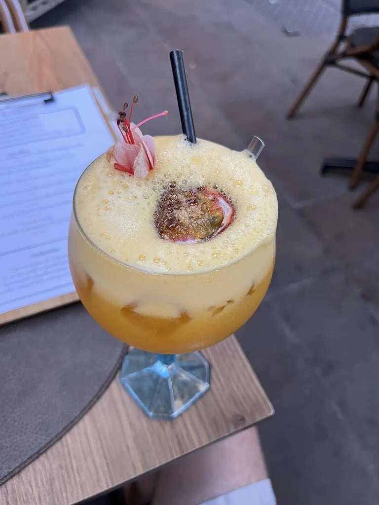 J. Warner_Ô BISTRO DES ARTISTES_Toulon_review