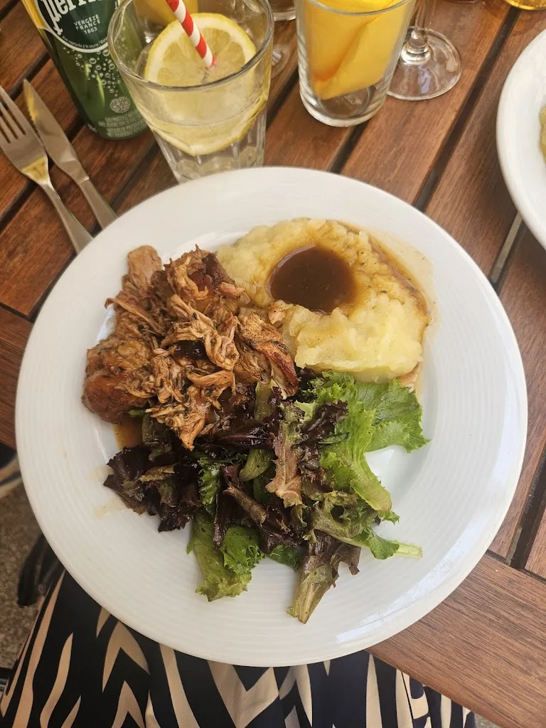 Margaux Vilanova_Côté terrasses toulon_Toulon_Bewertung