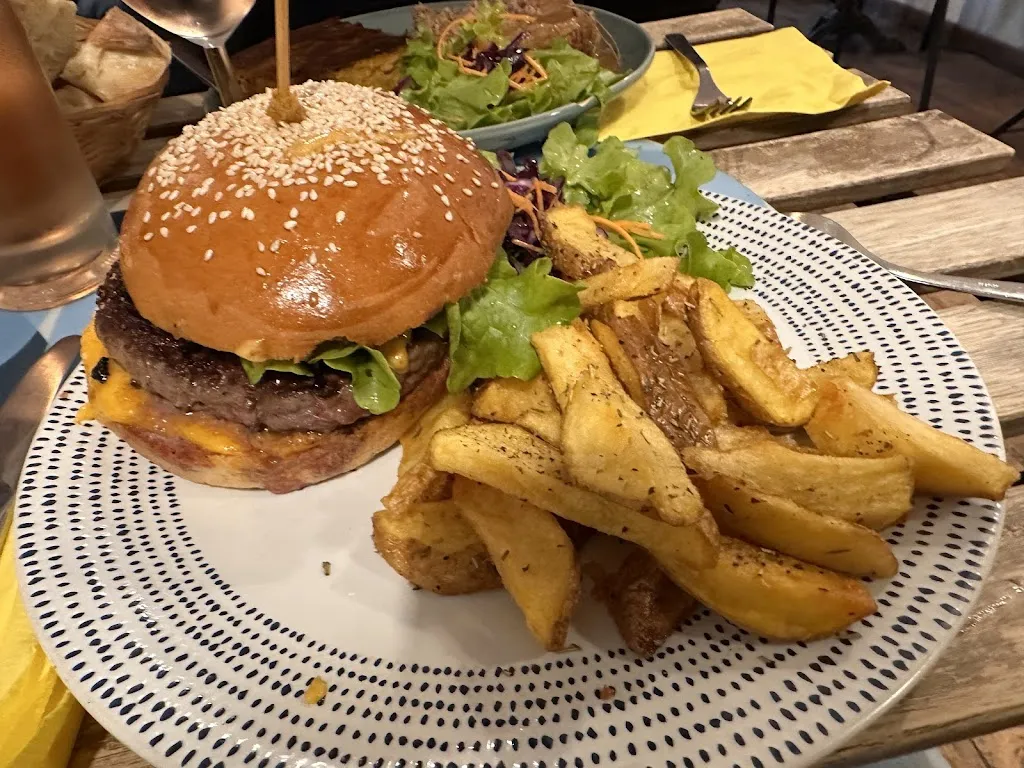 L'aparté_Toulon_slider_image_2