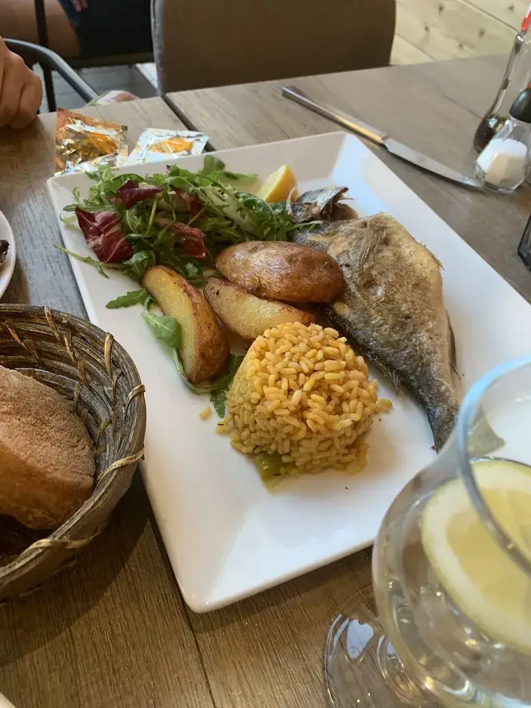 AK Advisor_La Cascade_Toulon_review