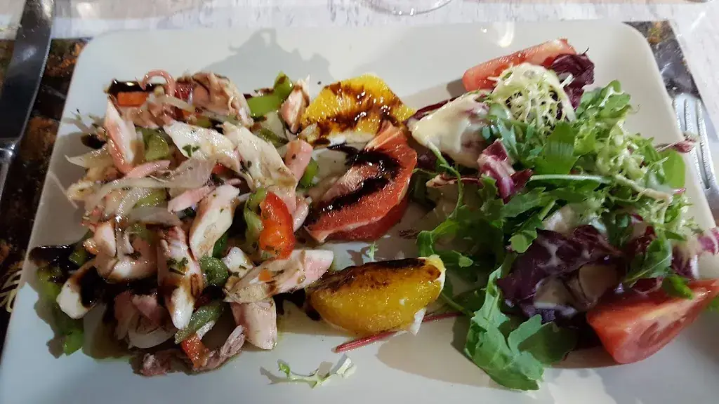 La Cascade_Toulon_slider_image_3