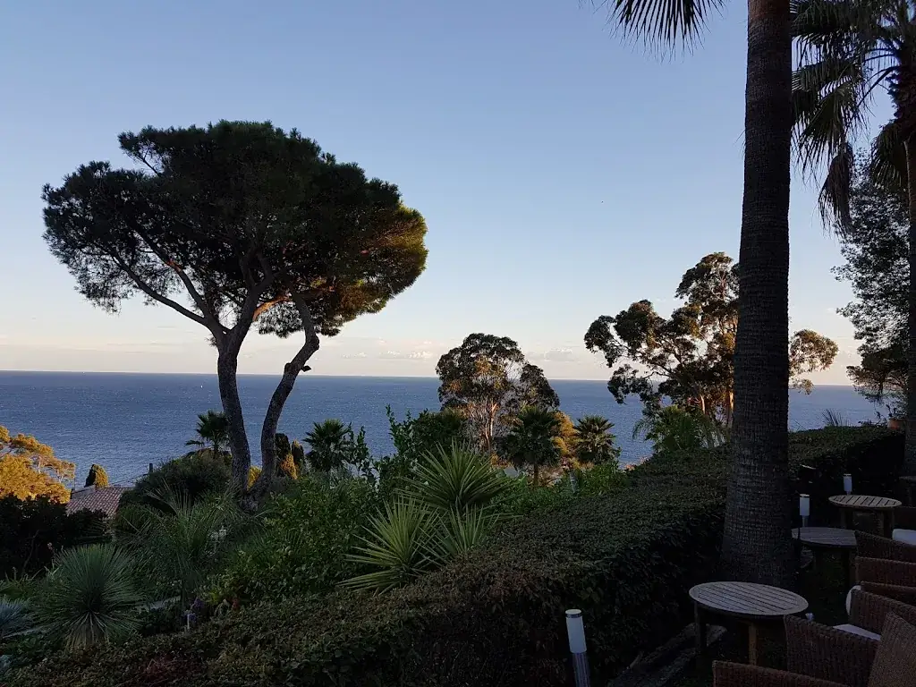 Dan Waters_Les Pins Penchés - Restaurant gastronomique, Mariage et réception_Toulon_review