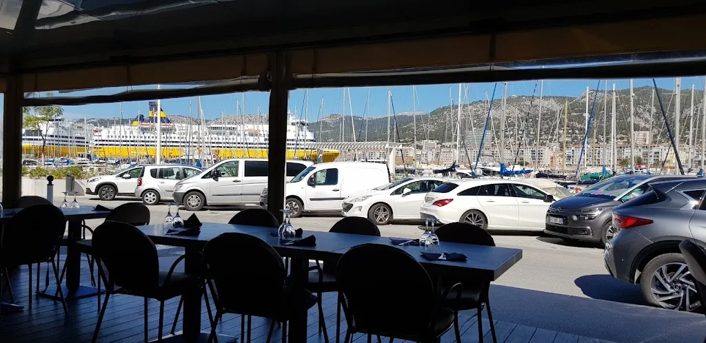 L'Ostrea La Criée_Toulon_slider_image_1