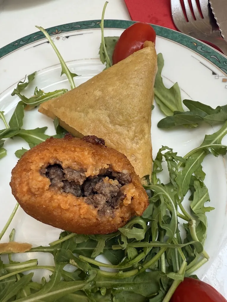 Molly Whitemore_La kemia-Toulon_Toulon_review