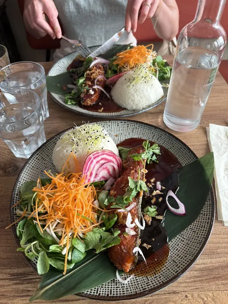 Joseph Jewell_Hôi An_Toulon_review