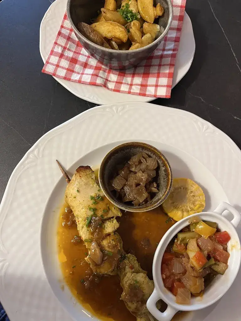 Antoine R_Coquette - Rôtisserie, traiteur & restaurant_Reignier-Ésery_review