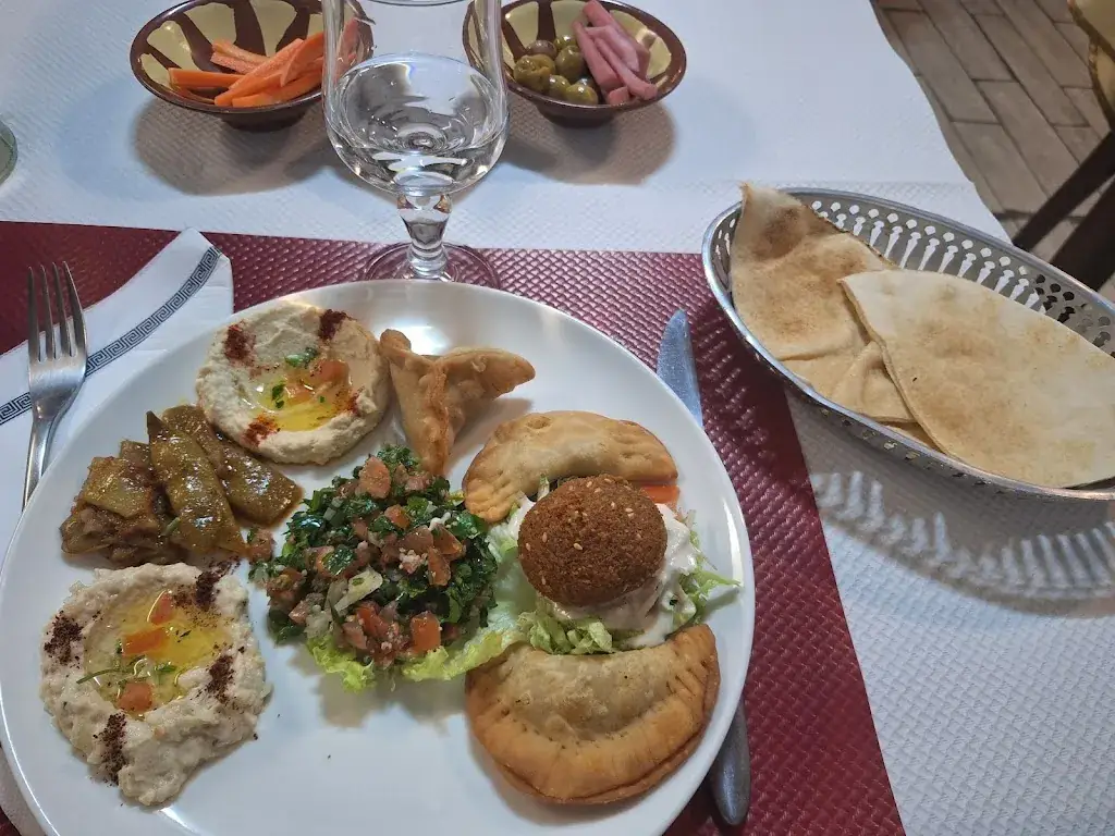Kfifen Cœur du Liban Restaurant in Toulon