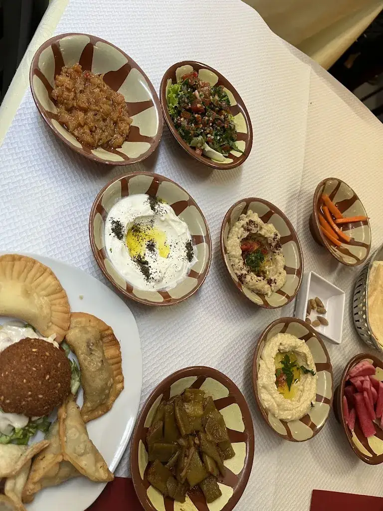 Kfifen Cœur du Liban_Toulon_slider_image_3