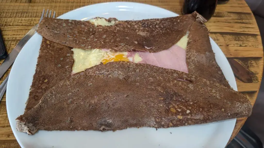 Family Travel & Leisure Ambassador_Brasserie La Réale - Brasserie, glacier et crêperie à toulon_Toulon_review