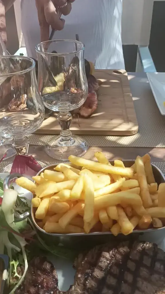 L'Anse Des Pins_Toulon_slider_image_2