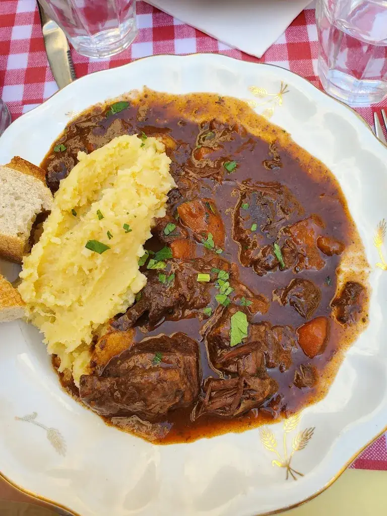 Jay Marjanian_L'Entracte (Bouillon)_Toulon_review