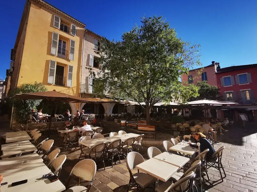 Café des Arcades_Valbonne_slider_image_1