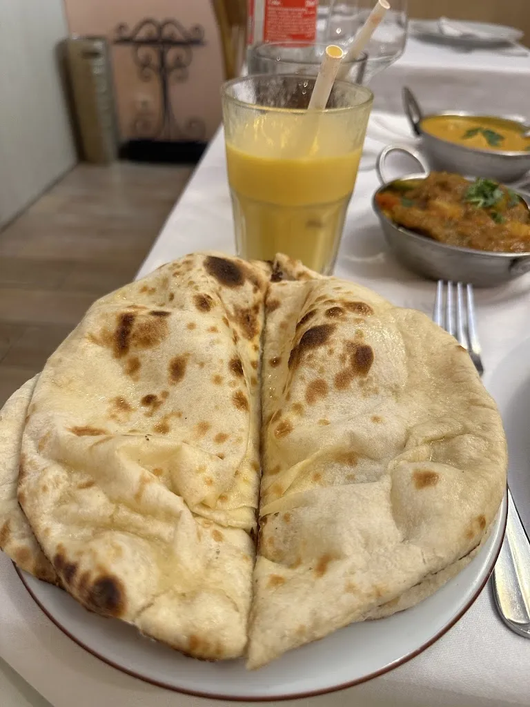 Linh Nguyen_Le Kashmir_Valbonne_review