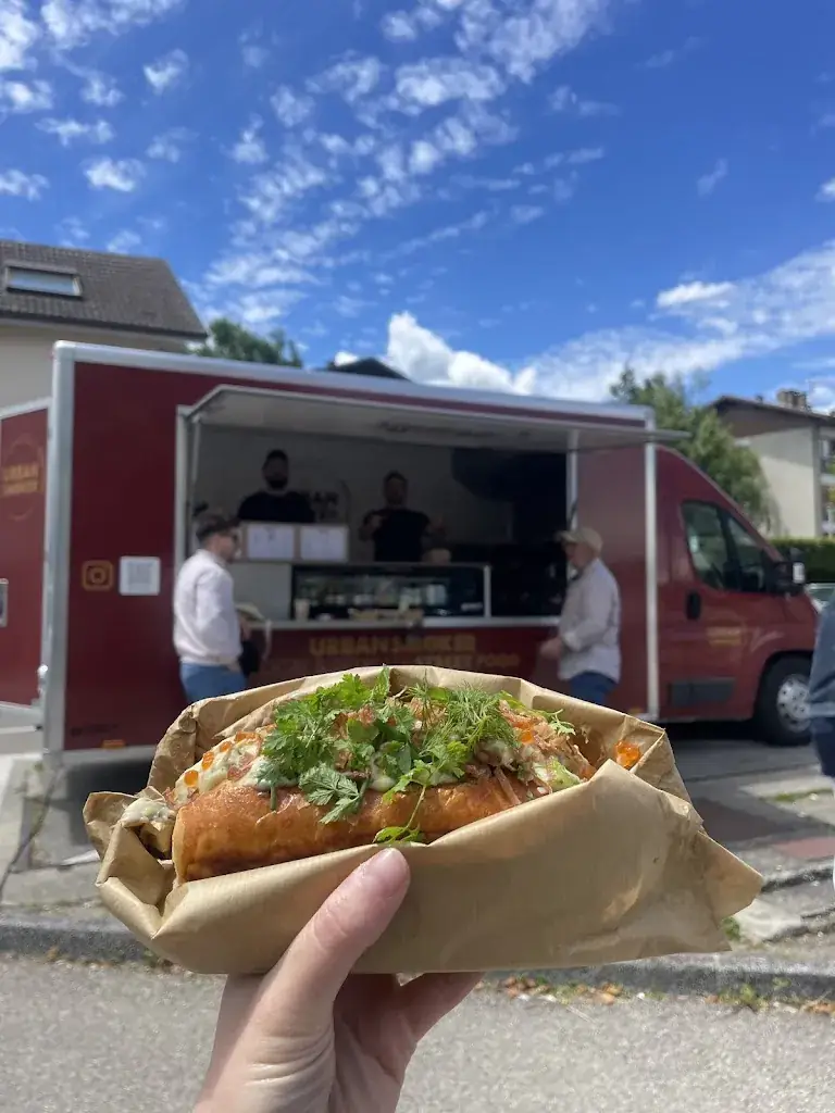 Mallaury Girod_Urban Smoker - local & delicate street food _Reignier-Ésery_review