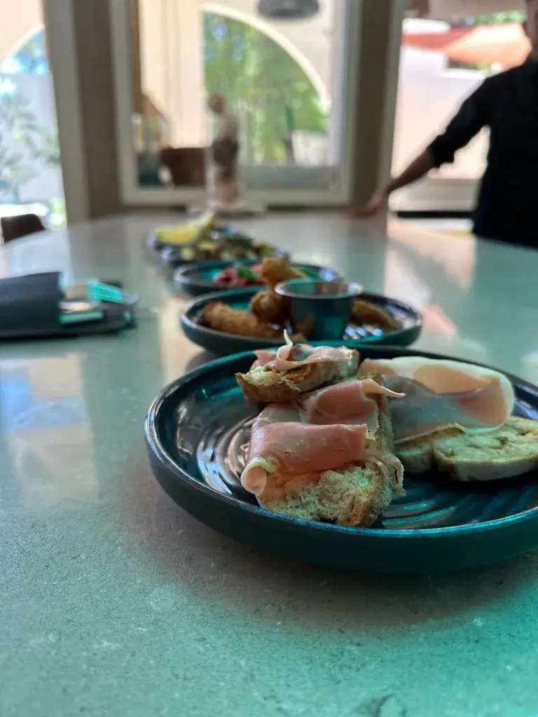 Menu_HillSide Bar Lounge & Resto_Valbonne_image_9