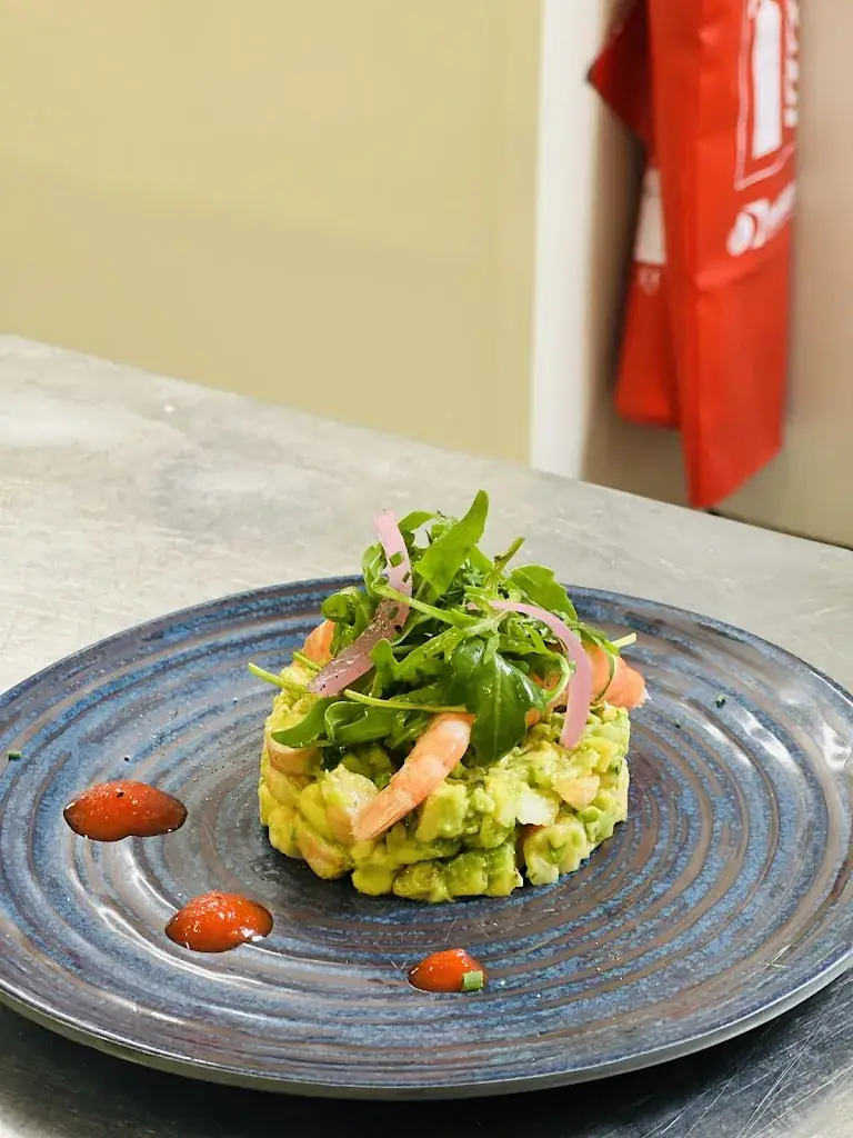 Bashil Maharjan_HillSide Bar Lounge & Resto_Valbonne_review