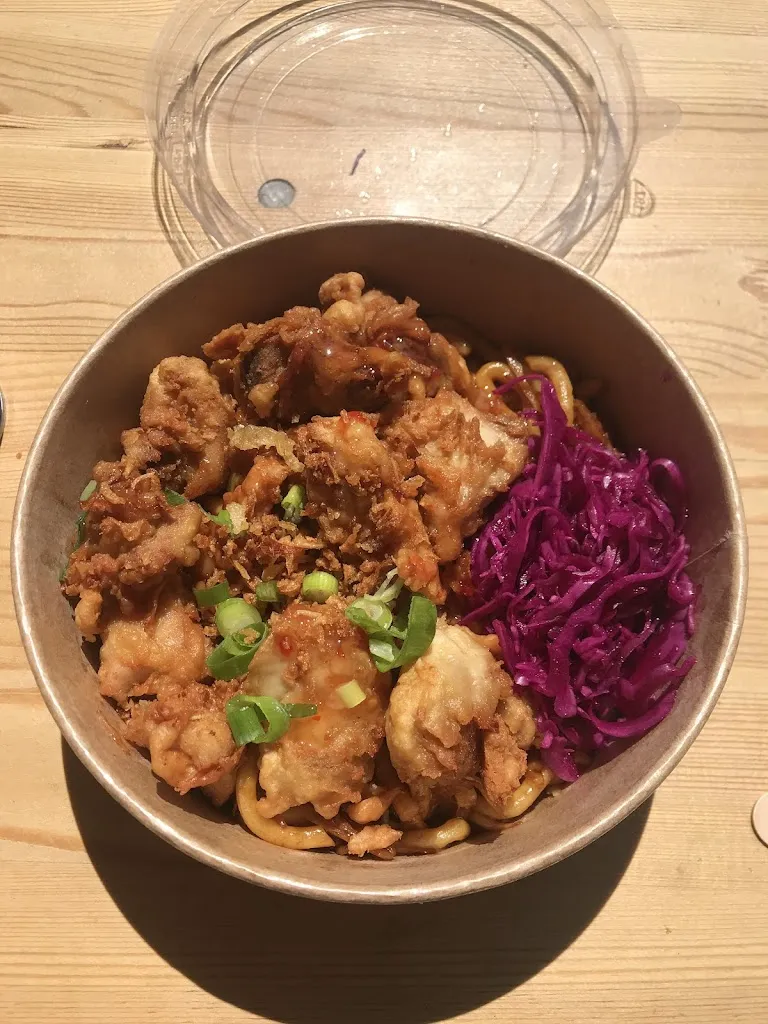 Bella Statham_NÂGA Street-food Sophia_Valbonne_recensione