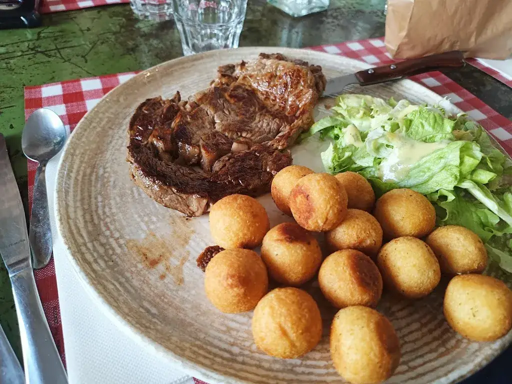 team vintage mécanique_Bistro Le 40 Restaurant_Valréas_review