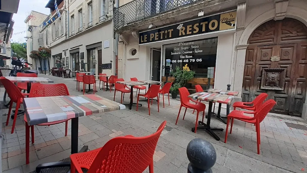 Le Petit Resto (snack) Restaurant in Valréas