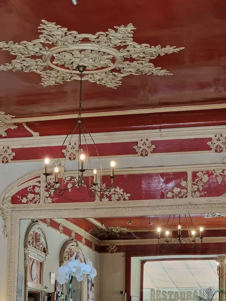 Café de la Paix restaurant in Valréas