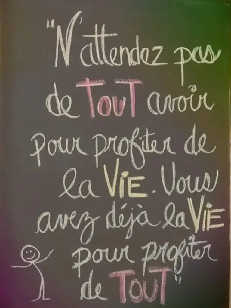 Just'Caroline_Valréas_slider_image_3