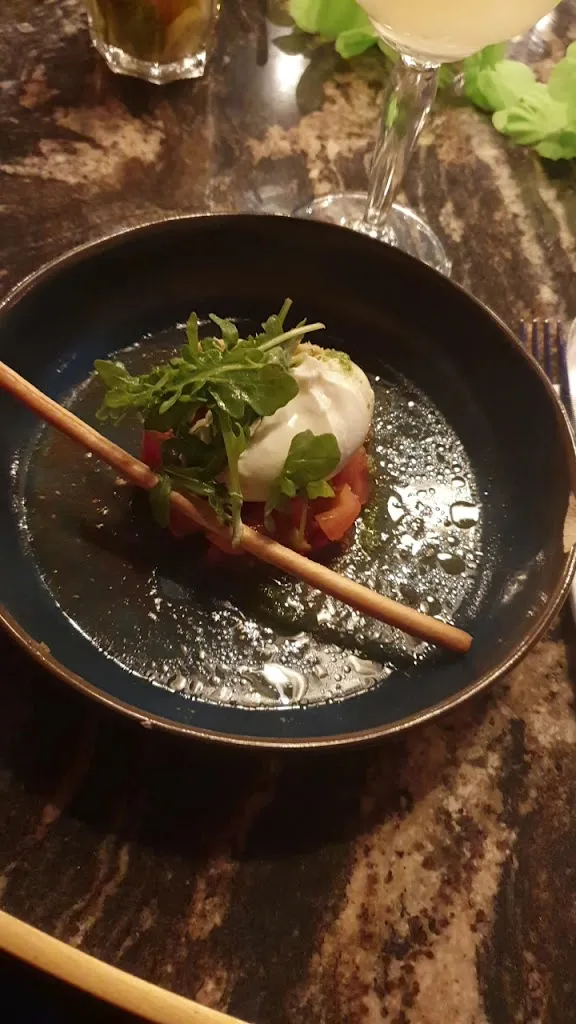 Le BonVivant • Pusignan_Pusignan_slider_image_2