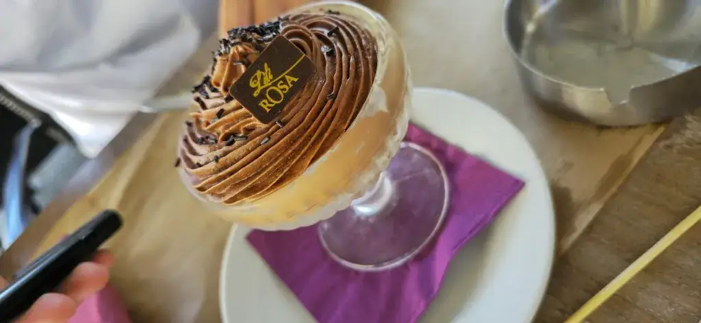 Lili Rosa_Vedène_slider_image_3