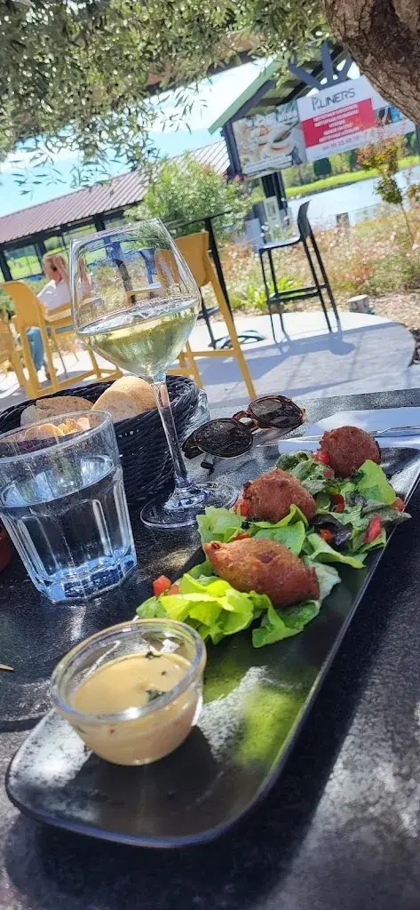 Eleonore Martin_Les Terrasses du Lac - Restaurant du Golf du Grand Avignon_Vedène_review