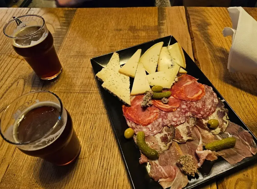 Lars Johnson_Le Temps d'une Bière_Vedène_review