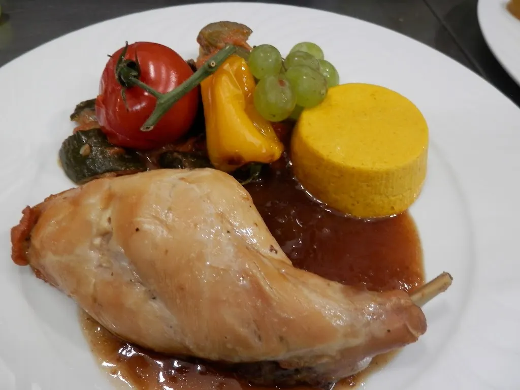 Restaurant Côté Fontaine_Venasque_slider_image_3