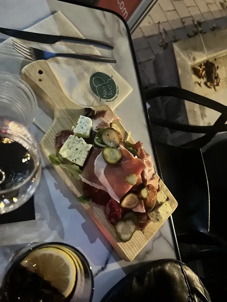 Dennis Olsen_Neosud_Vence_review