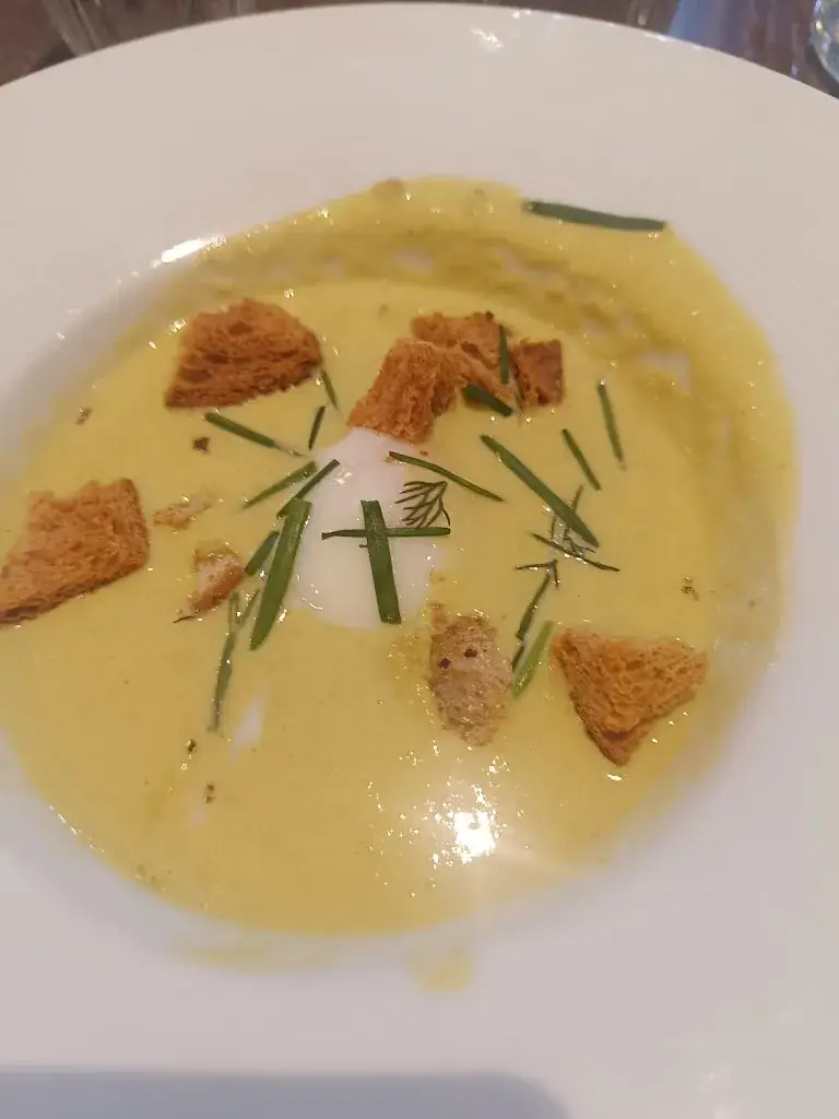 Adeline Lavaure_Comptoir de la Bascule_Pusignan_review