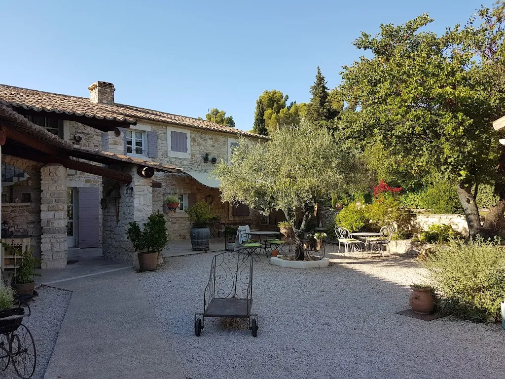 Alexandre Mathevon_Le Jardin des Amandières_Velleron_review