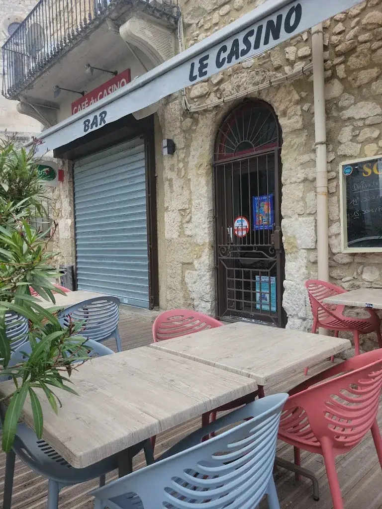 RESTAURANT-BAR Le CASINO_Velleron_slider_image_3