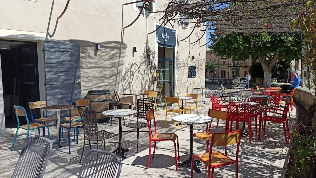 L'Art Brock Café restaurant in Velleron