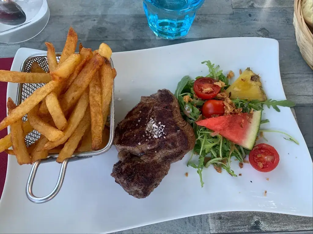 Daria Podlekareva_Le Jardin du Port_Vallauris_Bewertung